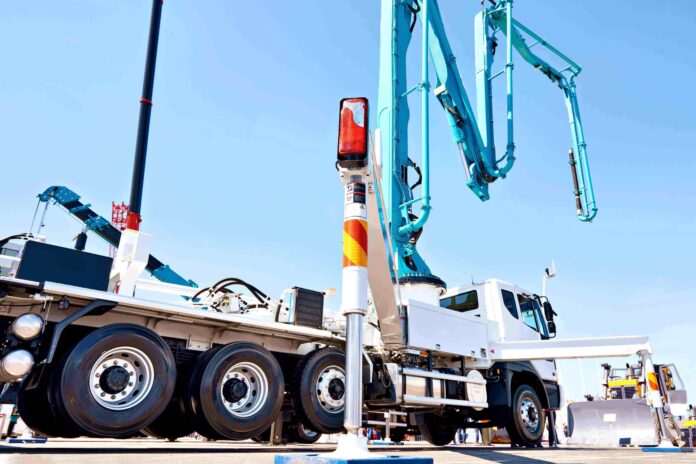 7 Essential Concrete Pumping Equipment for Large Construction Projects